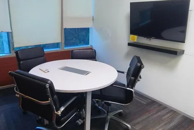 4 Seater Meeting Room