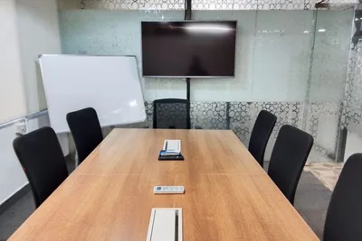6 Seater Meeting Room