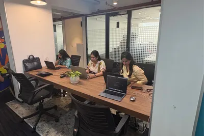 Desk – Apeejay Business Center