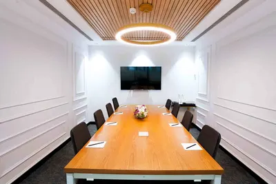 8 Seater Meeting Room