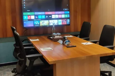 4 Seater Meeting Room