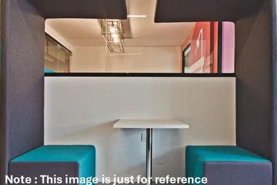 4 Seater Meeting Room