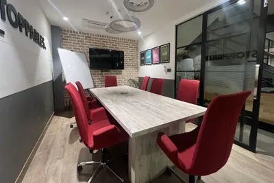8 Seater Meeting Room