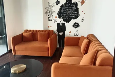 5 Seater Meeting Room