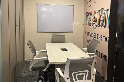 4 Seater Meeting Room