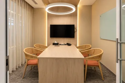 4 Seater Meeting Room
