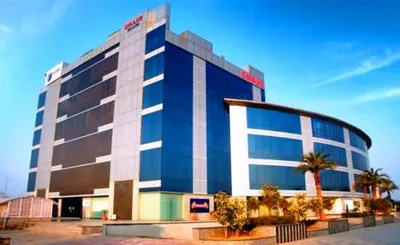 Omaxe Square private space in Jasola, Delhi