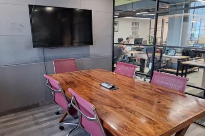 6 Seater Meeting Room
