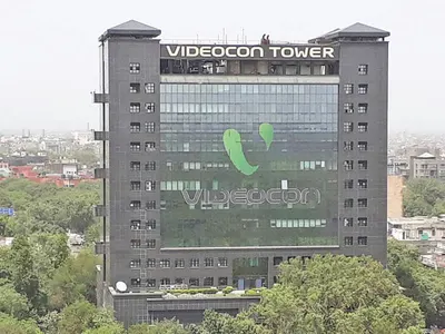 Whole-floor lease