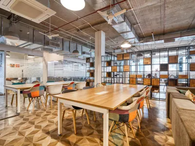 Ready-to-move office
