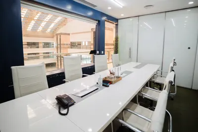 8 Seater Meeting Room