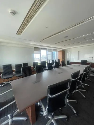 Whole-floor lease