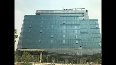 Whole-floor lease