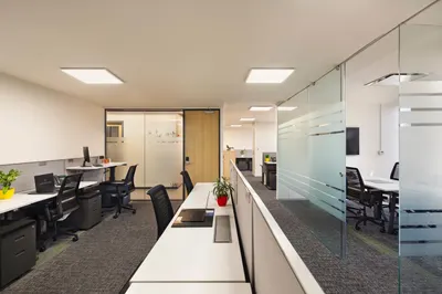 Desk – CorporatEdge