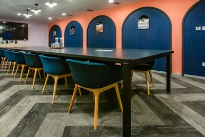 14 Seater Meeting Room