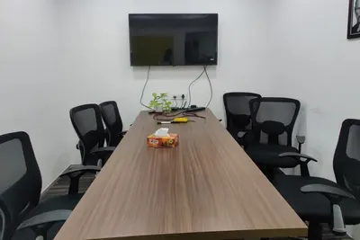 8 Seater Meeting Room