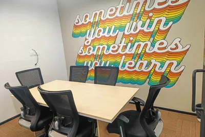 6 Seater Meeting Room