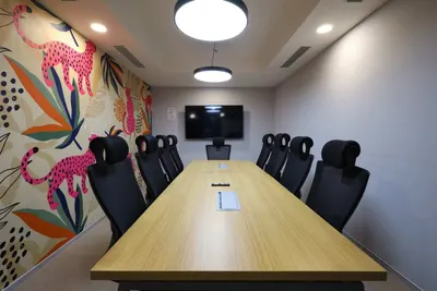 10 Seater Meeting Room