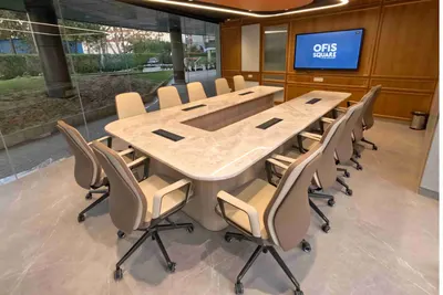 12 Seater Meeting Room