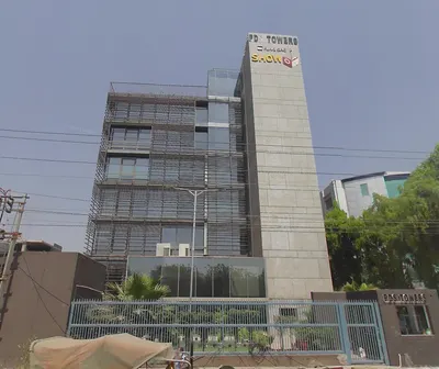 Whole-floor lease