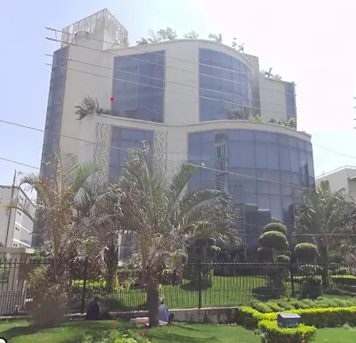 Whole-floor lease