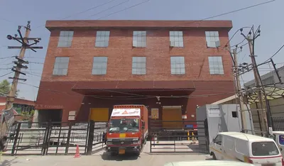 Whole-floor lease