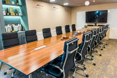10 Seater Meeting Room