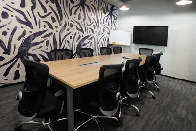 10 Seater Meeting Room