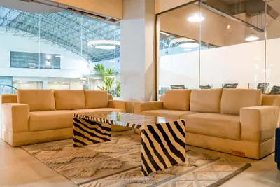 Private Offices - 10 seater
