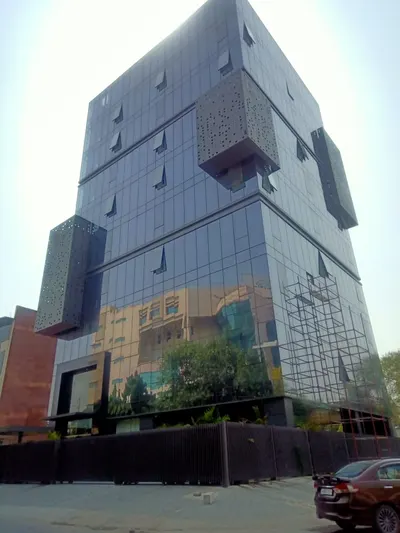 Square Building, Plot No 468-469, UV-3 - Square Building