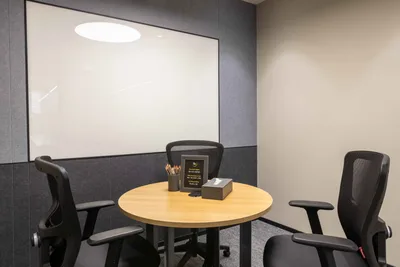 3 Seater Meeting Room