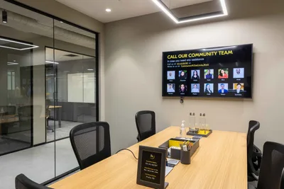 6 Seater Meeting Room