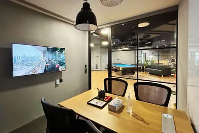4 Seater Meeting Room