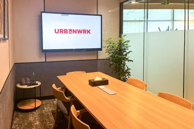 6 Seater Meeting Room