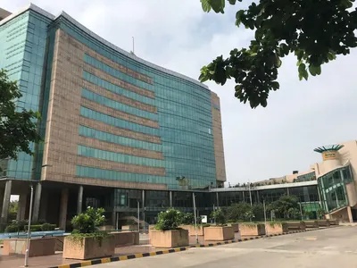 Vipul Square