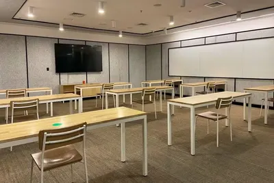 18 Seater Meeting Room