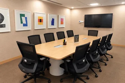 10 Seater Meeting Room