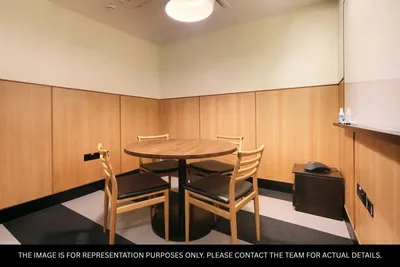 4 Seater Meeting Room