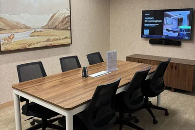 6 Seater Meeting Room
