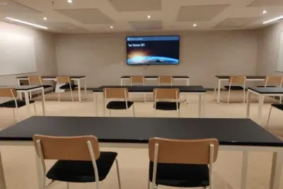 22 Seater Meeting Room
