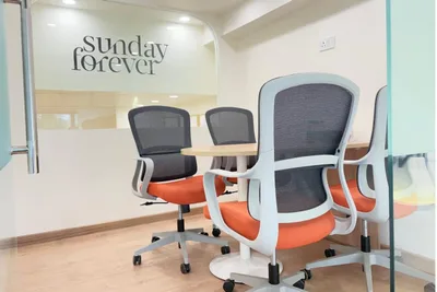 4 Seater Meeting Room