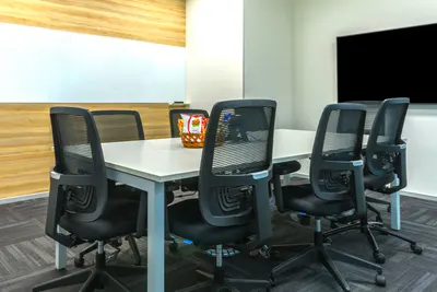 8 Seater Meeting Room
