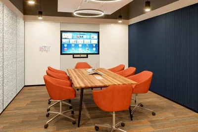 8 Seater Meeting Room