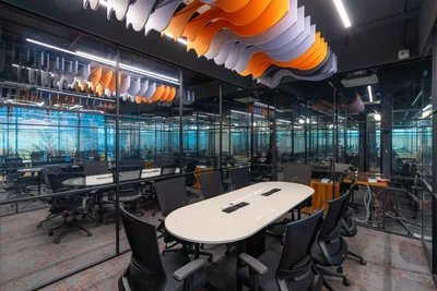 8 Seater Meeting Room
