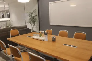 7 Seater Meeting Room