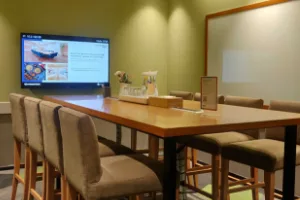8 Seater Meeting Room