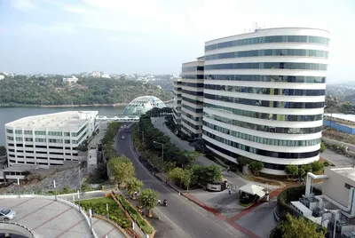 ILabs Centre - Oval Building