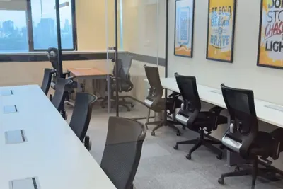 Desk – Innov8