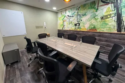 8 Seater Meeting Room