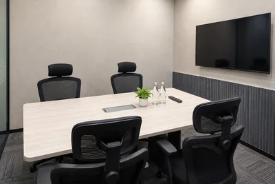 4 Seater Meeting Room